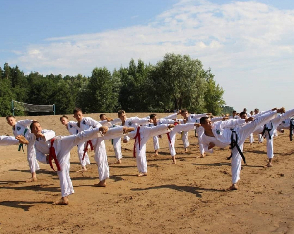 Дамир Хуснутдинов: «Достижения малыша, также спортивные, зарождаются в семье» Дамир Хуснутдинов: «Достижения малыша, также спортивные, зарождаются в семье»