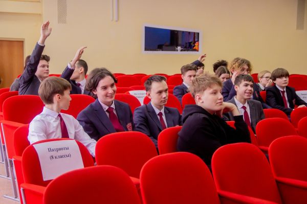 В Набережных Челнах состоялась военно-историческая викторина В Набережных Челнах состоялась военно-историческая викторина