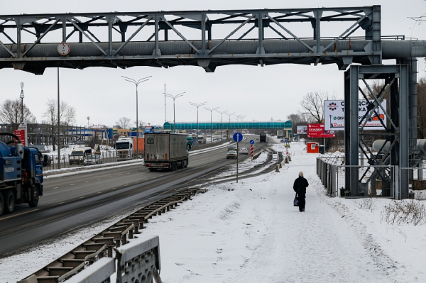 «КАМАЗ» не хочет следовать тенденциям сероватого сектора. Подобные машинки разрушают дороги» «КАМАЗ» не хочет следовать тенденциям сероватого сектора. Подобные машинки разрушают дороги»