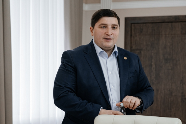 «Нет оснований сокрушаться, что год был тяжелым. Мы не теряем оптимистического настроя» «Нет оснований сокрушаться, что год был тяжелым. Мы не теряем оптимистического настроя»