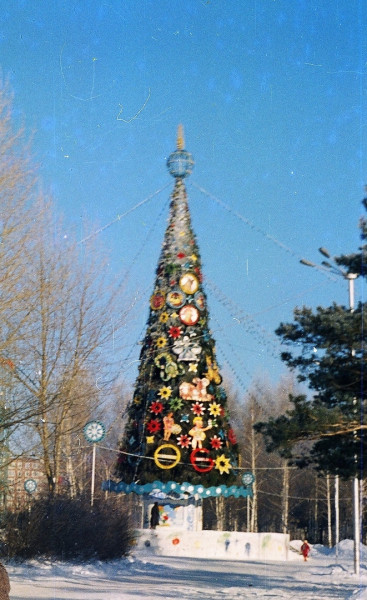 Хроники Нового года. Как в Челнах отмечали в прошедшем веке 