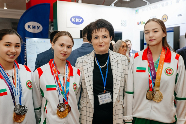 «Нет оснований сокрушаться, что год был тяжелым. Мы не теряем оптимистического настроя» «Нет оснований сокрушаться, что год был тяжелым. Мы не теряем оптимистического настроя»