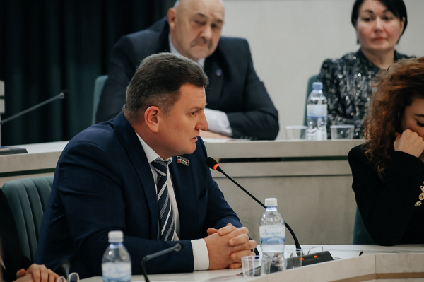 &laquo;30 кг сбросил. Это гласит о многом &ndash; человек пылает на работе, с душой относится к данному делу&raquo;