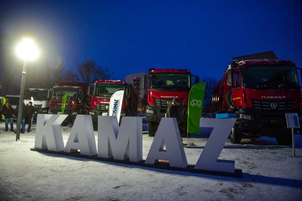 В Набережных Челнах открыли Год 400-летия со дня основания города В Набережных Челнах открыли Год 400-летия со дня основания города