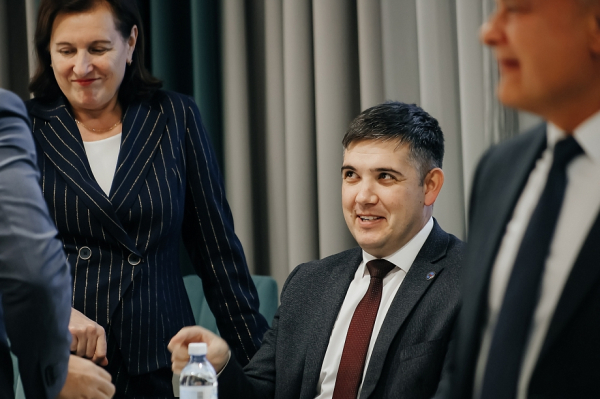 &laquo;30 кг сбросил. Это гласит о многом &ndash; человек пылает на работе, с душой относится к данному делу&raquo;