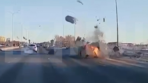 В&nbsp;Набережных Челнах на&nbsp;ходу взорвался машина