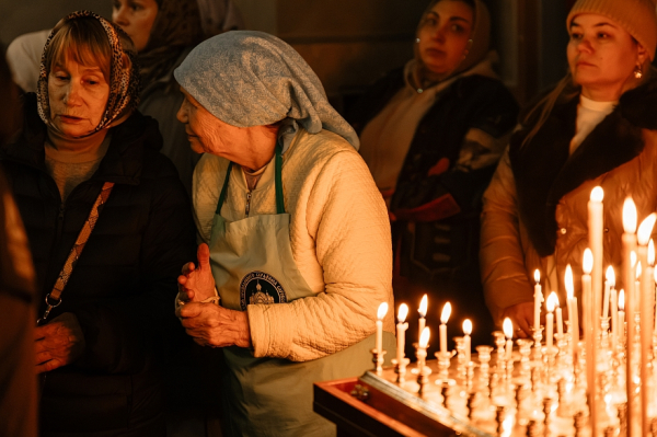 «Помолимся горячо за наших воинов, которые встречают это Рождество в боях за наше будущее» «Помолимся горячо за наших воинов, которые встречают это Рождество в боях за наше будущее»