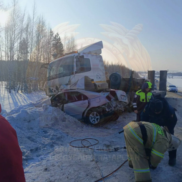 Три тела и груда железа: в Татарстане случилось стршное ДТП на встречной полосе Три тела и груда железа: в Татарстане случилось стршное ДТП на встречной полосе
