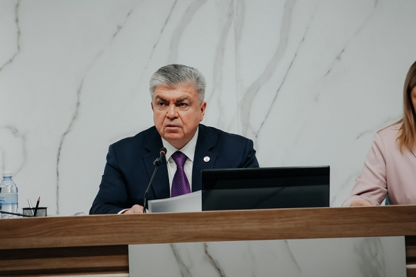 &laquo;30 кг сбросил. Это гласит о многом &ndash; человек пылает на работе, с душой относится к данному делу&raquo;