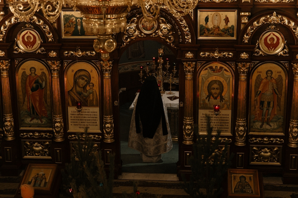 «Помолимся горячо за наших воинов, которые встречают это Рождество в боях за наше будущее» «Помолимся горячо за наших воинов, которые встречают это Рождество в боях за наше будущее»