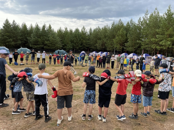 Дамир Хуснутдинов: «Достижения малыша, также спортивные, зарождаются в семье» Дамир Хуснутдинов: «Достижения малыша, также спортивные, зарождаются в семье»