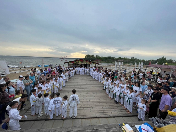 Дамир Хуснутдинов: «Достижения малыша, также спортивные, зарождаются в семье» Дамир Хуснутдинов: «Достижения малыша, также спортивные, зарождаются в семье»