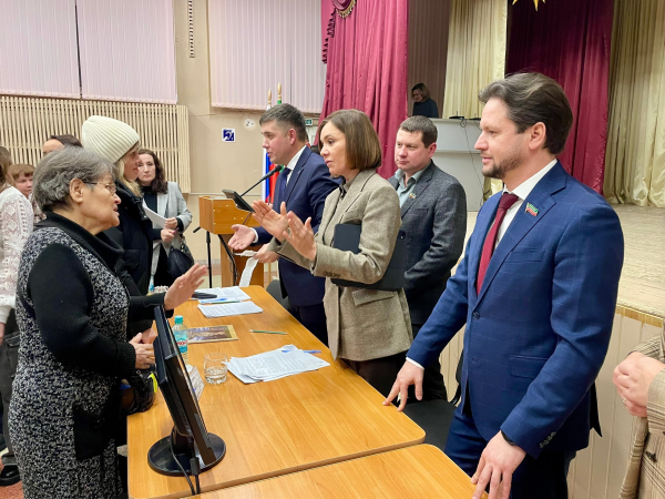 Встречи с жителями прошли в трех районах Набережных Челнов Встречи с жителями прошли в трех районах Набережных Челнов