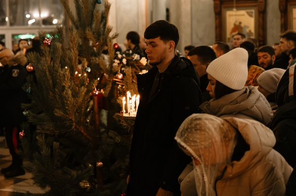 «Помолимся горячо за наших воинов, которые встречают это Рождество в боях за наше будущее» «Помолимся горячо за наших воинов, которые встречают это Рождество в боях за наше будущее»