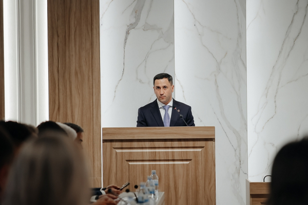 &laquo;30 кг сбросил. Это гласит о многом &ndash; человек пылает на работе, с душой относится к данному делу&raquo;