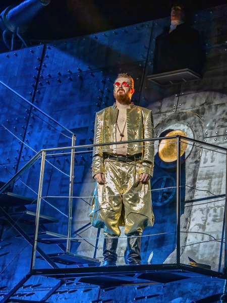 Актер из театра «Мастеровые» уезжает на родину Актер из театра «Мастеровые» уезжает на родину