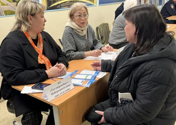 Встречи с жителями в Набережных Челнах длятся Встречи с жителями в Набережных Челнах длятся