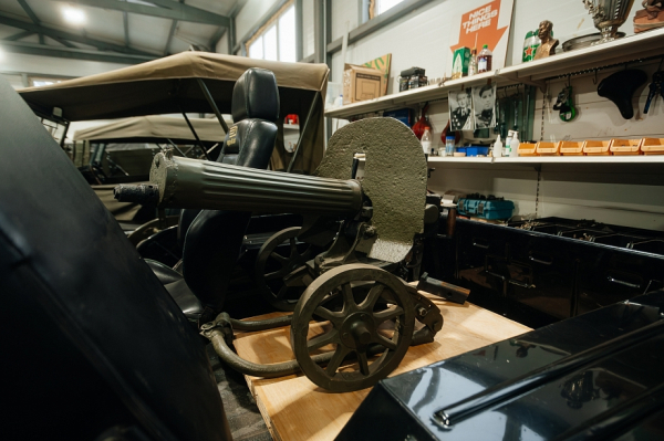 «Из города Москва звонят по причине этой машинки, но я не отдам. Я чувствую, это не настоящие ценители» «Из города Москва звонят по причине этой машинки, но я не отдам. Я чувствую, это не настоящие ценители»