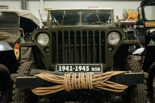 «Из города Москва звонят по причине этой машинки, но я не отдам. Я чувствую, это не настоящие ценители» «Из города Москва звонят по причине этой машинки, но я не отдам. Я чувствую, это не настоящие ценители»