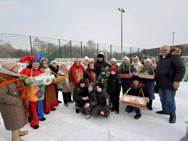 Гимн весне: в Набережных Челнах празднуют Широкую Масленицу Гимн весне: в Набережных Челнах празднуют Широкую Масленицу