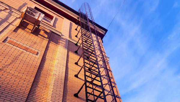 &laquo;Руф Арт Групп&raquo;: лидер рынка частей безопасности кровли и фасадов