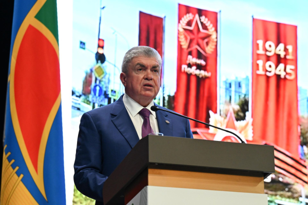 Минниханов в Челнах: &laquo;Без трамвая нельзя, без мед кадров нереально!&raquo;