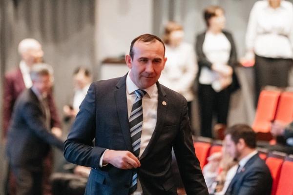 &laquo;Естественно, нелегко, я понимаю. Однако раз республика и население доверили такую задачку, её необходимо оправдать&raquo;