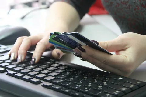 Аферисты маскируются под Zoom: как воруют данные граждан России