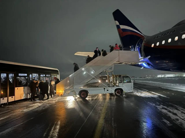Самолёт «Аэрофлота» выкатился с рулежной дорожки в Казани Самолёт «Аэрофлота» выкатился с рулежной дорожки в Казани