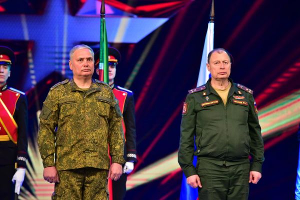 В Набережных Челнах одарили военных 