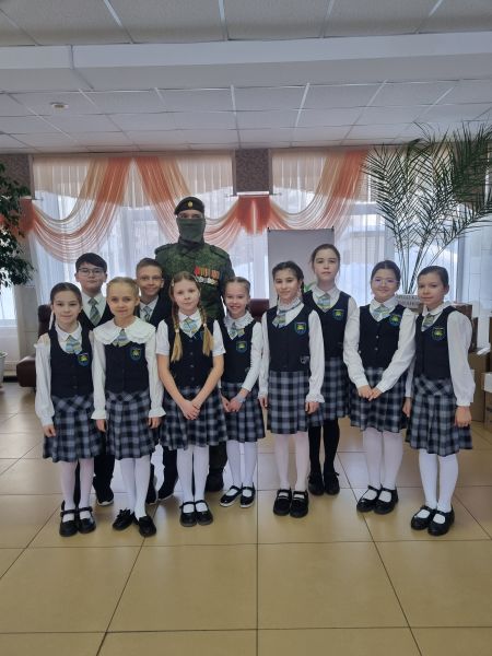 Челнинцы участвуют в акции «День Героев Отечества» Челнинцы участвуют в акции «День Героев Отечества»