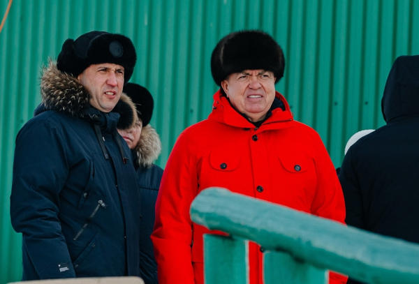 &laquo;Я ответил на вопрос, который тебе задавали? Все, что полегче &ndash; я отвечу. Что сложнее &ndash; давай ты&raquo; 