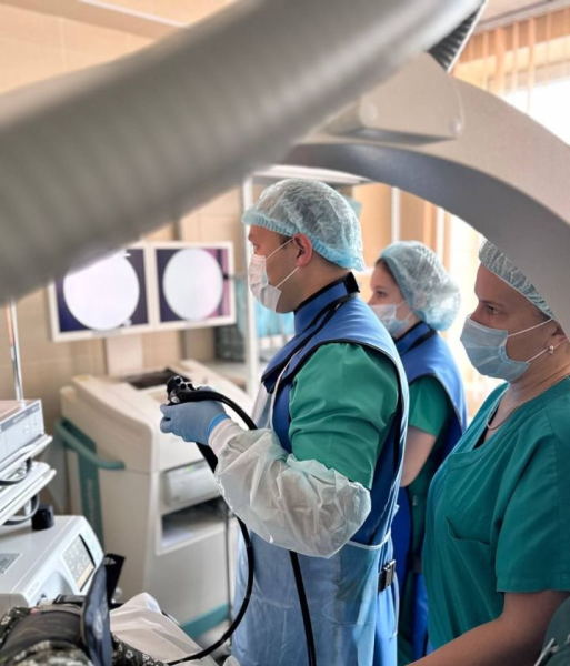 В Челнах врачи БСМП достали камень из желчного протока через рот пациентки В Челнах врачи БСМП достали камень из желчного протока через рот пациентки