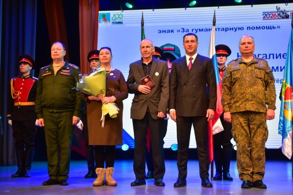 В Набережных Челнах одарили военных 