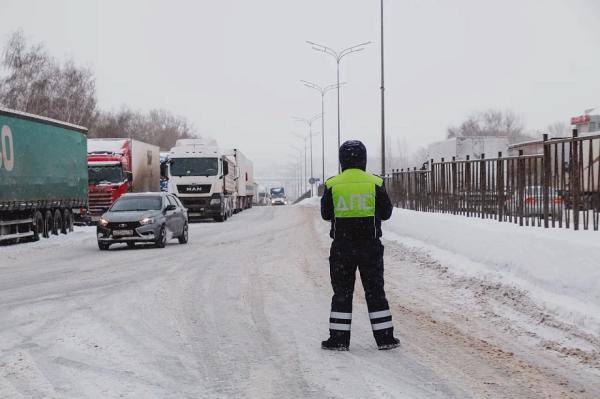 «Чем лучше дороги, тем опаснее ведут себя водители. Почти всегда причина – нарушение требований» «Чем лучше дороги, тем опаснее ведут себя водители. Почти всегда причина – нарушение требований»