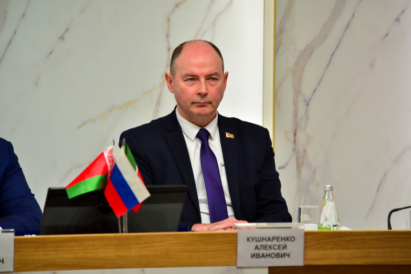 Набережные Челны и белорусский Жодино заключили договор о взаимодействии Набережные Челны и белорусский Жодино заключили договор о взаимодействии