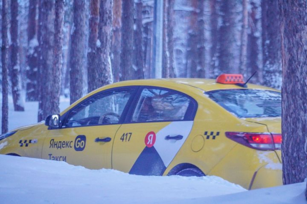В Челнах водитель такси на заказе лишился 10 000 рублей В Челнах водитель такси на заказе лишился 10 000 рублей