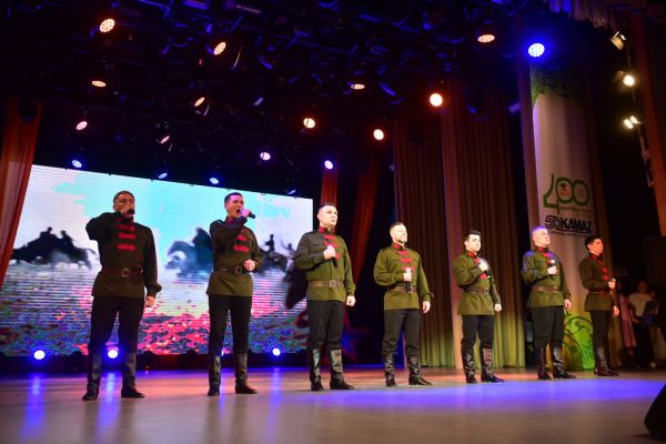 В Набережных Челнах одарили военных 