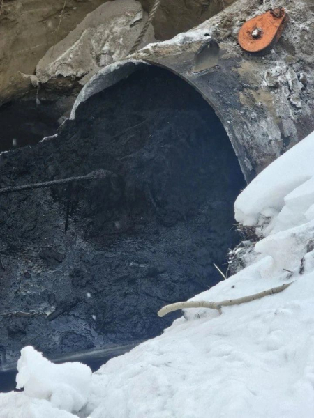 В Челнах чинят ветхий на восемьдесят процентов канализационный коллектор