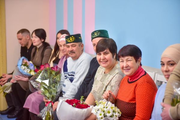 В Набережных Челнах родился 400-й ребенок с начала года В Набережных Челнах родился 400-й ребенок с начала года