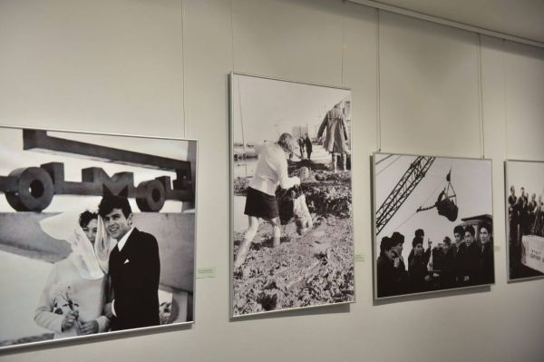 Наиль Магдеев посетил выставку, посвященную 50‑летию выпуска первого серийного КАМАЗа Наиль Магдеев посетил выставку, посвященную 50‑летию выпуска первого серийного КАМАЗа