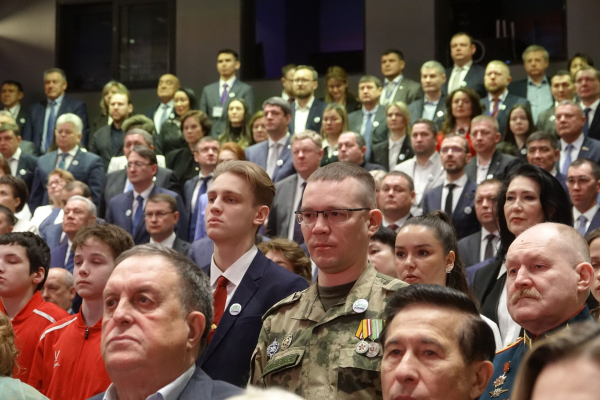 Минниханов в Челнах: &laquo;Без трамвая нельзя, без мед кадров нереально!&raquo;