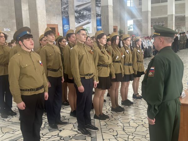 В Набережных Челнах дан старт смотру строя и песни В Набережных Челнах дан старт смотру строя и песни