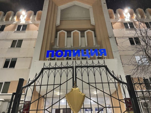 В Челнах приезжий и рецидивистка отоварились по чужим картам на 45 тысяч рублей В Челнах приезжий и рецидивистка отоварились по чужим картам на 45 тысяч рублей