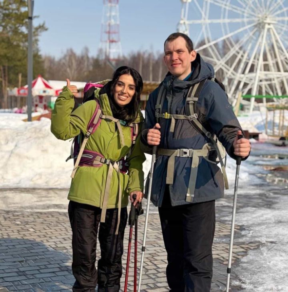 Павел и Тамара пешком дошли из города Москва в Челны и направились во Владивосток