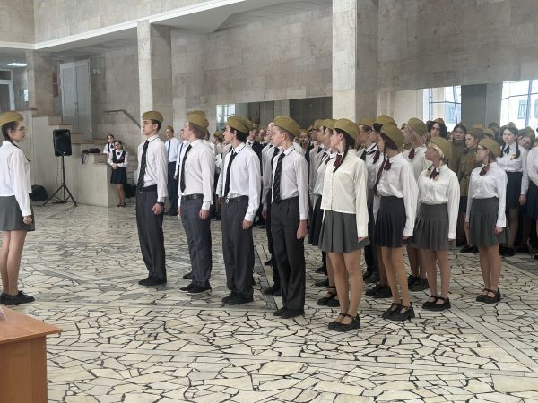 В Набережных Челнах дан старт смотру строя и песни В Набережных Челнах дан старт смотру строя и песни