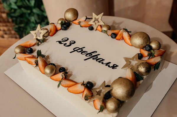 «Будучи на передовой, нам принципиально чувствовать поддержку родных, коллег, компании…» «Будучи на передовой, нам принципиально чувствовать поддержку родных, коллег, компании…»