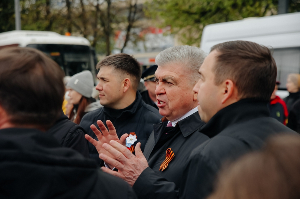 «Я спрашиваю определенную цифру. Почти все, слушая ваш отчет, по-моему, начинают засыпать. Я вас разбудить желаю» «Я спрашиваю определенную цифру. Почти все, слушая ваш отчет, по-моему, начинают засыпать. Я вас разбудить желаю»