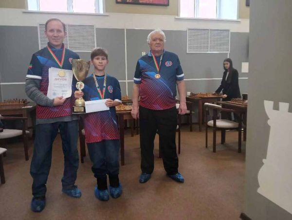 Семья из Набережных Челнов одержала победу шахматного соревнования Семья из Набережных Челнов одержала победу шахматного соревнования