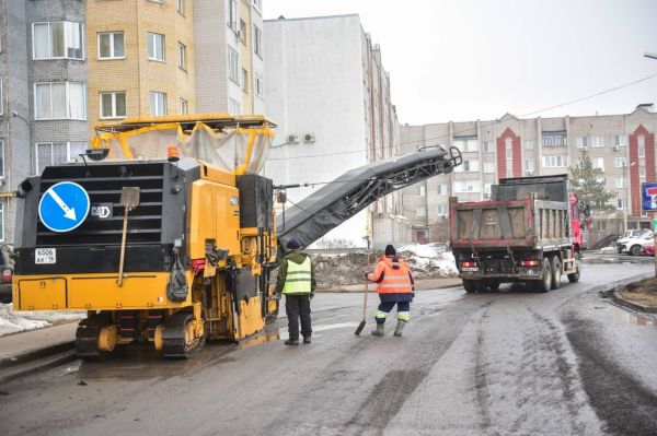 Наиль Магдеев оценил ход благоустройства 14-го комплекса в Комсомольском районе Наиль Магдеев оценил ход благоустройства 14-го комплекса в Комсомольском районе
